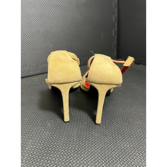 RARE Vintage Fendi Beaded Suede Camel Trophy Pointed Toe Heels Made In Italy 9 - Picture 10 of 13